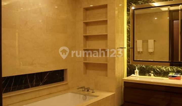 For Quick Sale: Anandamaya Apartment, 3 Bedrooms, Very Well Maintained, South Jakarta