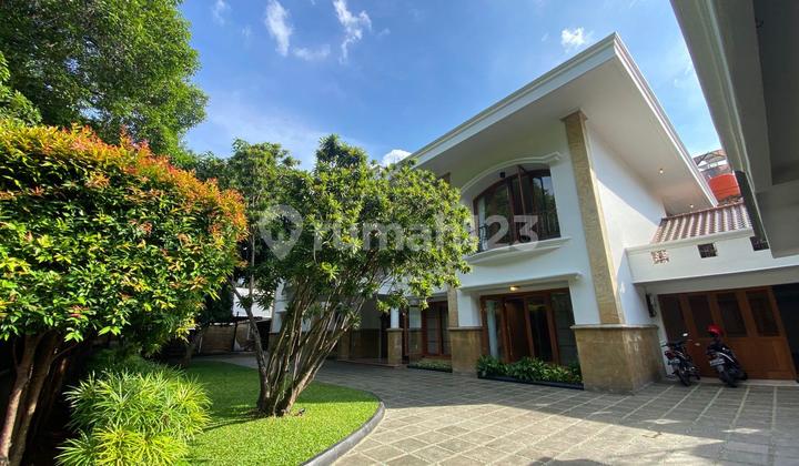 For Immediate Rent: 2-Storey House 6 Bedrooms 1500m2 Area Private Pool South Jakarta For Immediate Rent: 2-Storey House 6 Bedrooms 1500m2 Area Private Pool South Jakarta