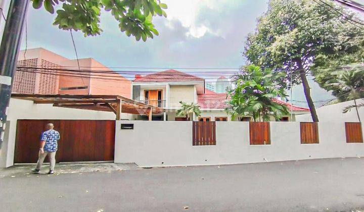 Dijual Rumah Mewah Di Daerah Patra Kuningan 4 Badroom Sangat Bersih Dan Terawat Jakarta Selatan 1