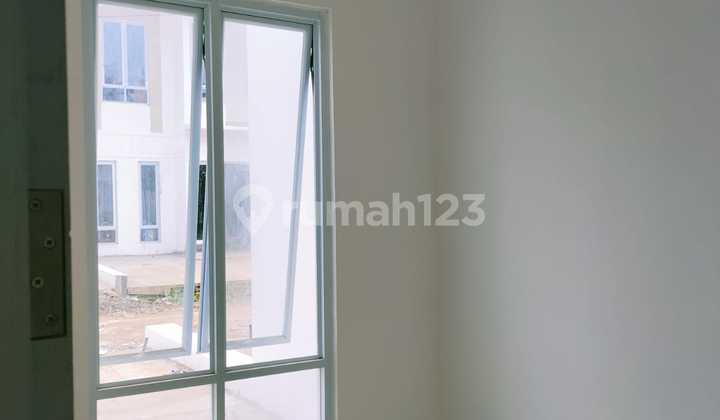 Akses Dekat Tol Bsd Dan Stasiun Sudimara Casa Village 4