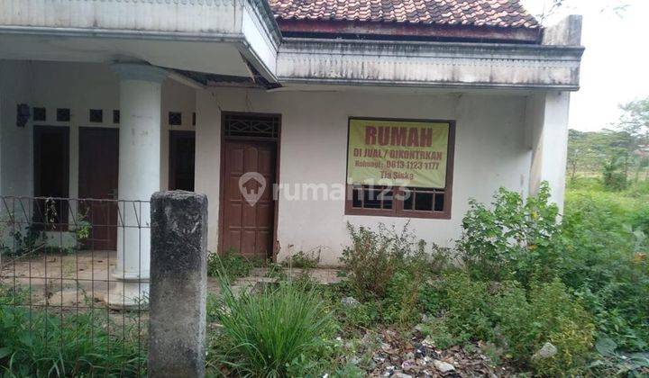 Jual Harga Rugi Rumah Dengan Lahan dan Halaman yang Luas 3