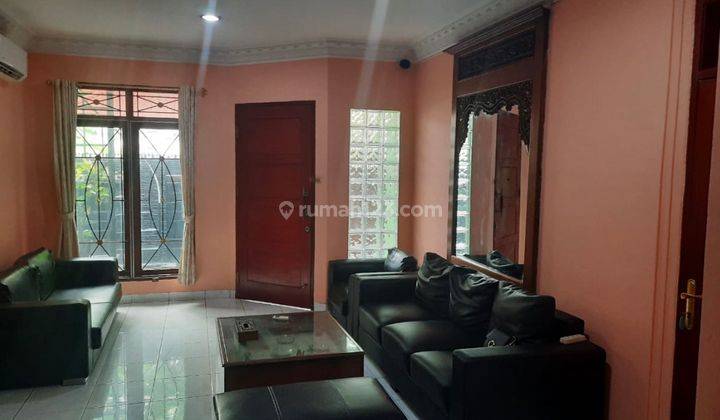 Rumah Minimalis 2 Lantai Furnished Di Tebet 1