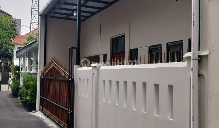 Rumah 1 Lantai Lokasi Tenang Dan Strategis Di Tebet 2