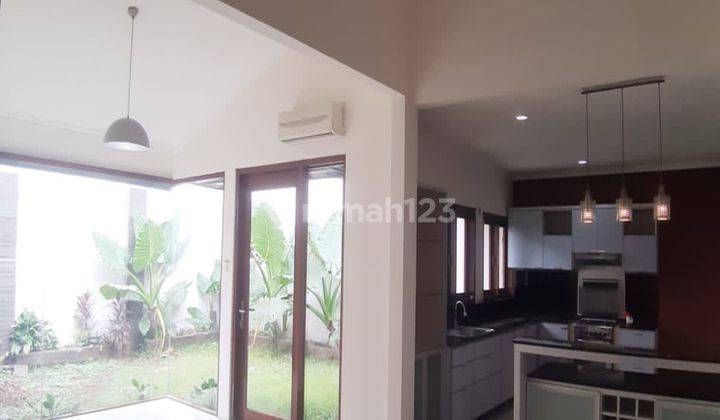 Rumah Minimalis Modern 2 Lantai Semi Furnsihed Di Dalam Komplek Kemang  2