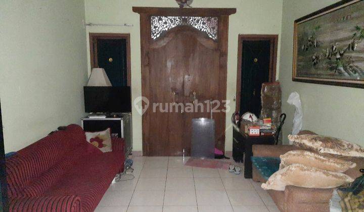 DiJual cepat harga murah Rumah 2 lantai di Kota Wisata cibubur 1