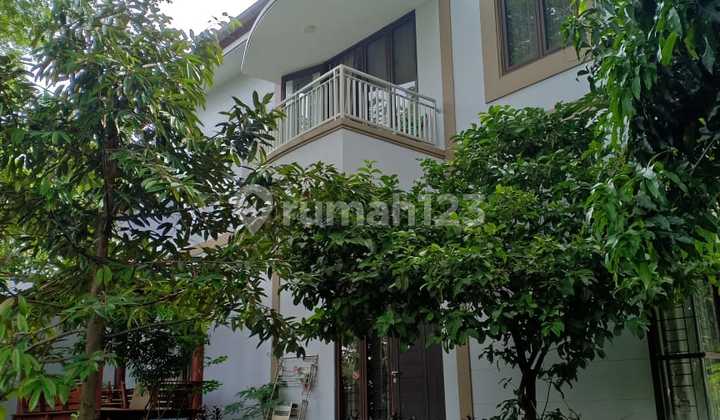 Hook house inside a cluster located in BSD city. 2