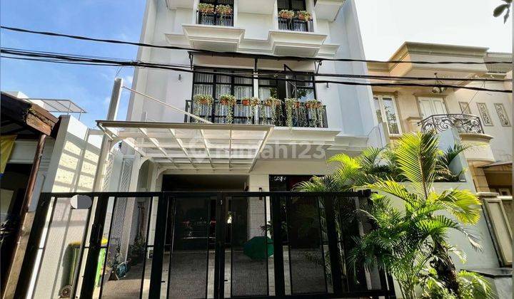 Rumah 3 Lantai dipondok Indah lokasi strategis 1