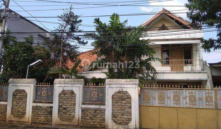 Dijual rumah pinggir jalan besar cocok untuk usaha 2