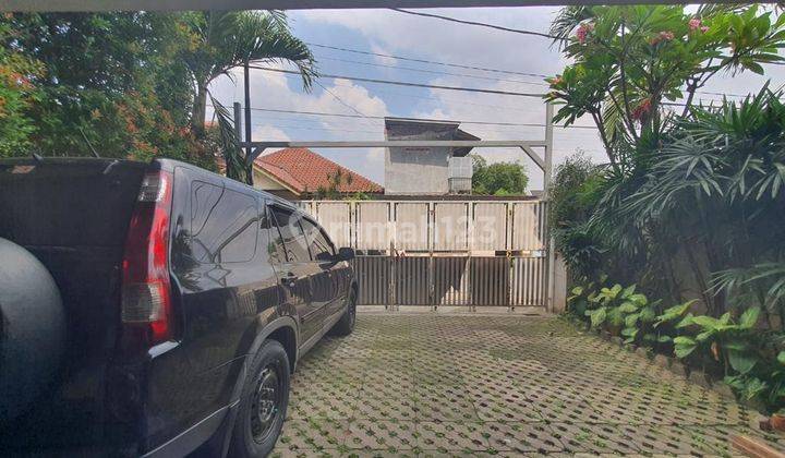 Rumah cantik diciputat lokasi dekat pintu tol 2