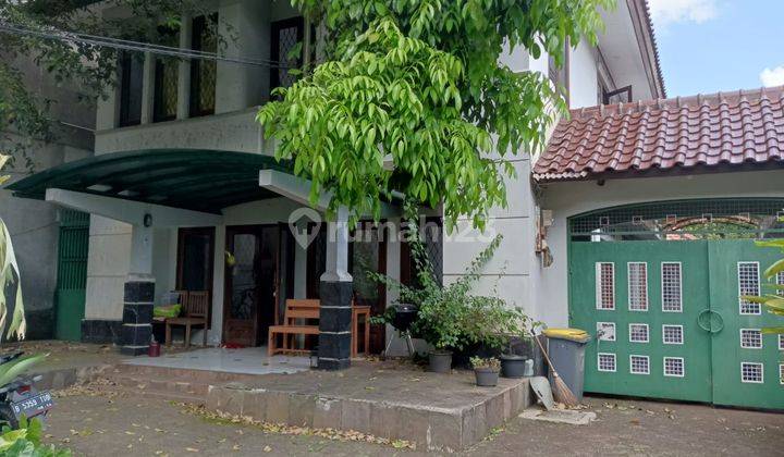 Rumah dengan halaman luas di jeruk purut jaksel 2