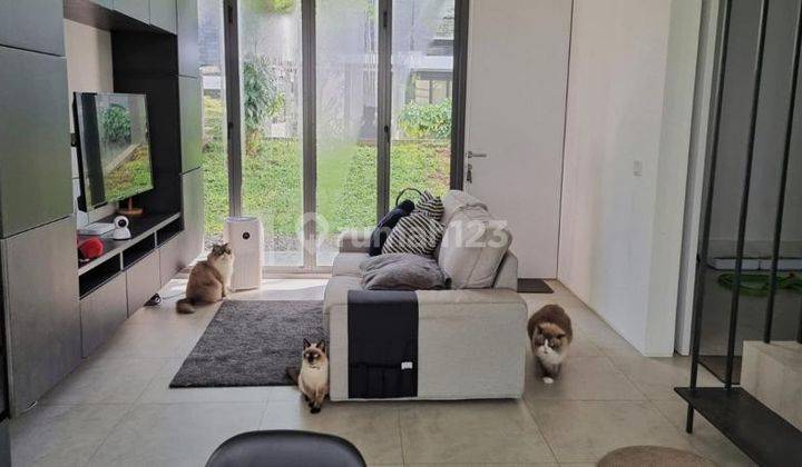 ruang keluarga dijual rumah estetik yve habitat