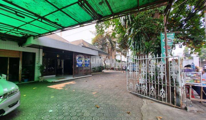 Dijual rumah di Menteng JakPus pinggir jalan raya 1