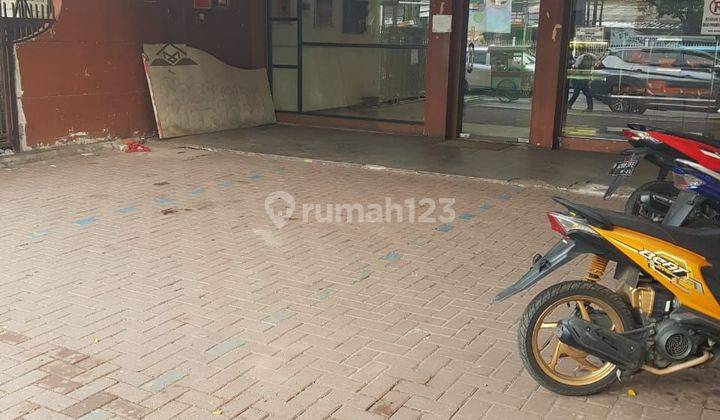 Ruko lokasi sangat bagus dipinggir jalan utama Mampang Prapatan  1