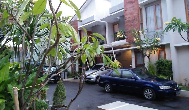 Rumah 2 Lantai dalam cluster di Petukangan Jaksel 1