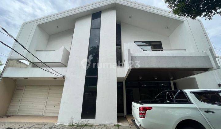 Rumah mewah + pool siap huni di jl bangka JakSel 1