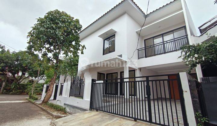 Rumah hook cantik renovated, siap huni di Bintaro Jaya Sektor 5 2