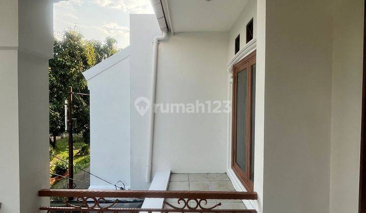 Rumah Siap Huni Baru Renovasi Semi Furnished di Ciledug Tangerang 2