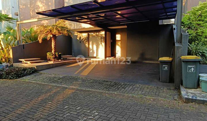 Rumah 2 Lantai Dalam Hunian Exclusive Dekat Club House di Bintaro 1