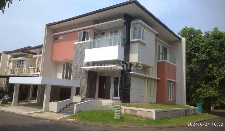 Rumah Bangunan Baru Posisi Hook Dalam Cluster Exclusive di BSD 2