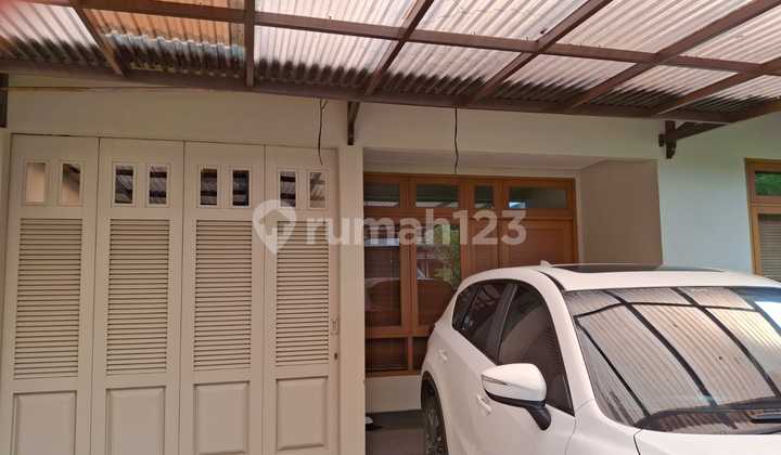 Rumah Pinggir Jalan Cocok Untuk Usaha Kafe N Kantor Lokasi Bsd 