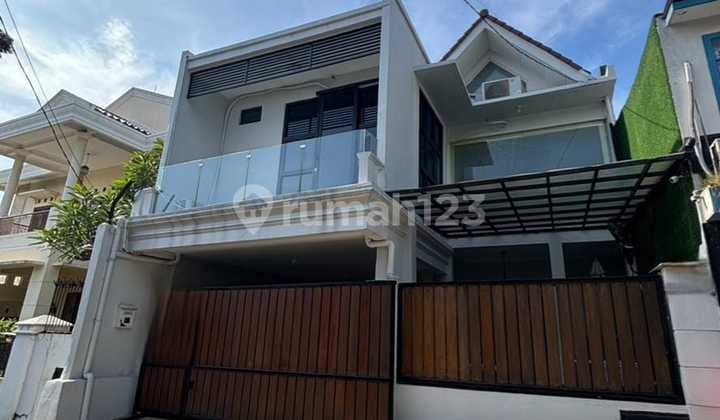 Nice Furnished House Comfortable and Quiet Location Sector 3 Bintaro Nice Furnished House Comfortable and Quiet Location Sector 3 Bintaro