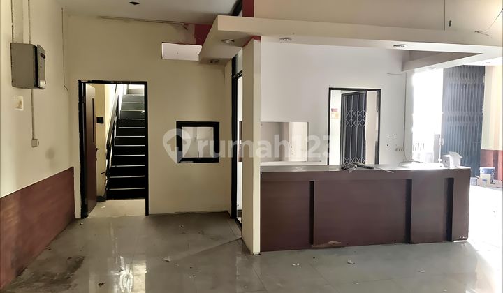 Adjacent Shophouse Suitable for Business on the Side of Bintaro Main Road, South Jakarta