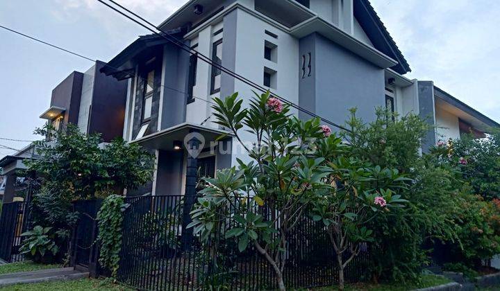 Rumah Hook Cantik Siap Huni Dekat Stan Bintaro Sekt 5 Tangsel 1