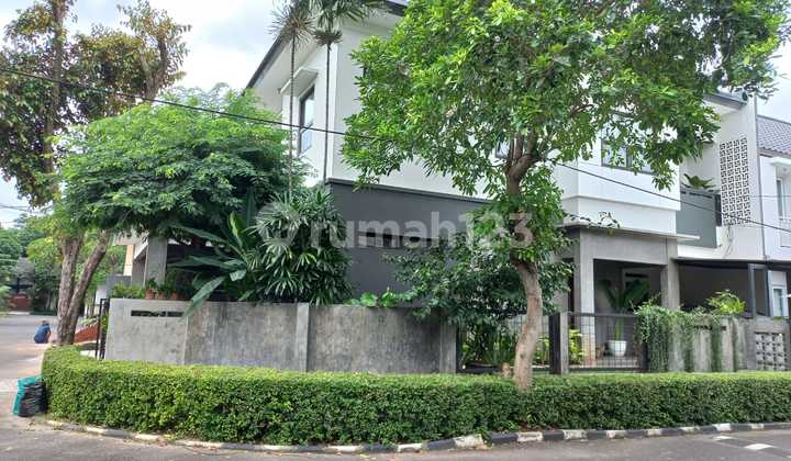 Beautiful Minimalist Modern Hook House Ready to Live In Sector 9 Bintaro 2