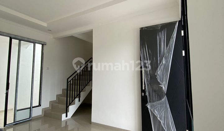 Rumah 2 Lantai mewah siap huni sangat asri sejuk promo heboh kpr dp 0% free biaya 2