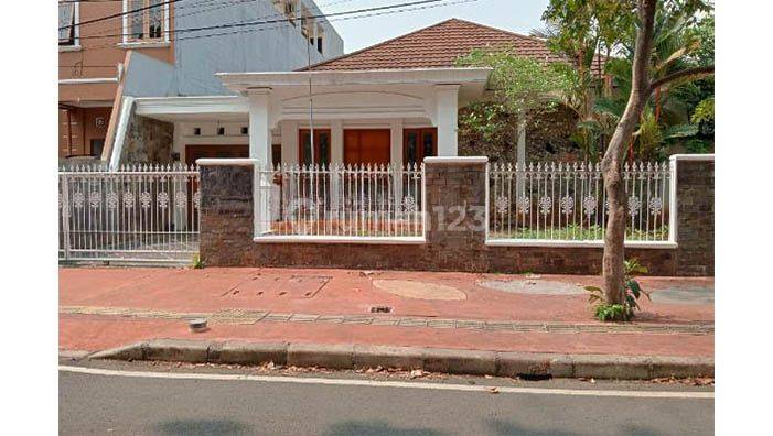 Rumah Cempaka putih Tengah, Luas 513m2 1