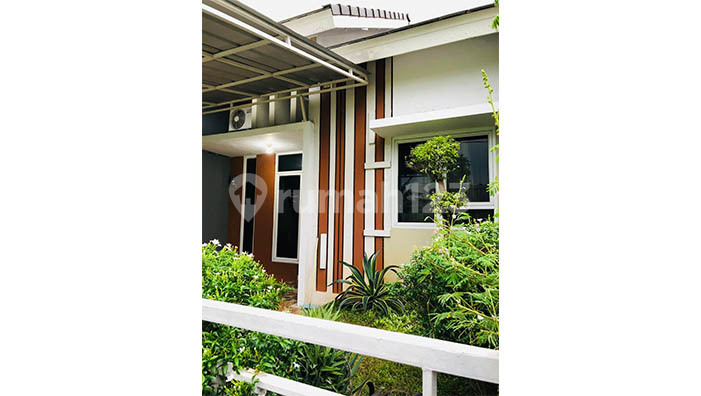 Golf Riverside Estate Hill House, Cimanggis, Area 90m2