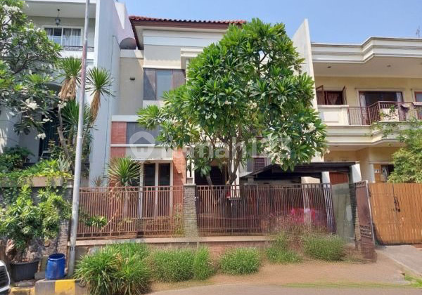 Rumah Mitra Gading Villa, Kelapa Gading Luas 9x17m2 Rumah Mitra Gading Villa, Kelapa Gading Luas 9x17m2