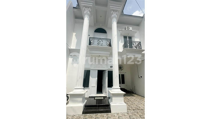 White House Housing, Cibubur, East Jakarta