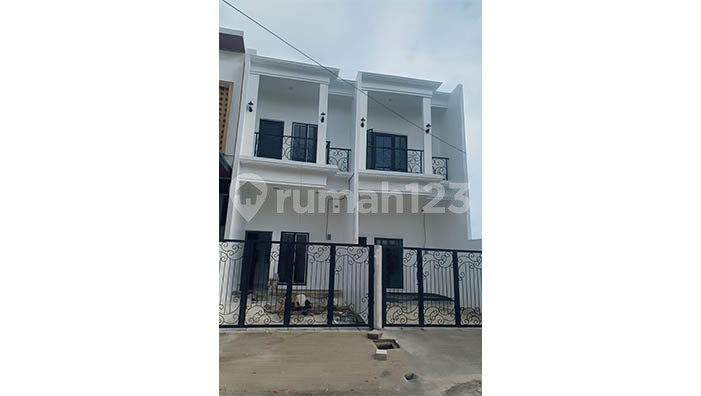 For Sale: Beautiful Alamanda House, Bekasi