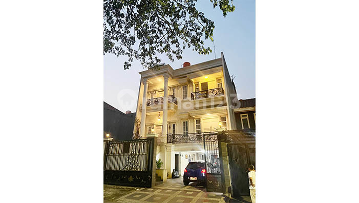 Rumah Komplek Daan Mogot baru, Jl. Gilimanuk, Kalideres