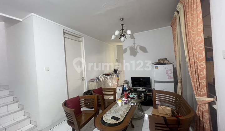 Nice Ready-to-Live-In Maintained House, Istana Regency Sudirman
