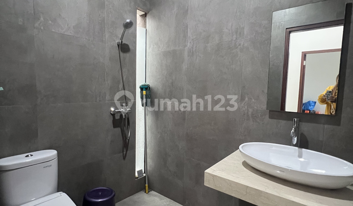 Rumah Minimalis Modern di Situsari Buah Batu Bandung 2