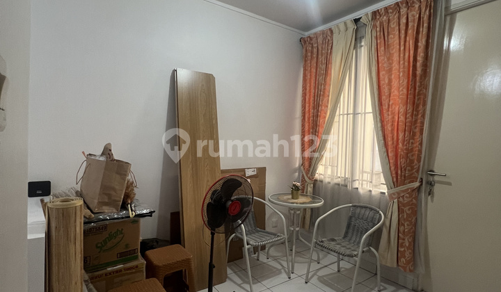 kamar tidur rumah bagus siap huni terawat