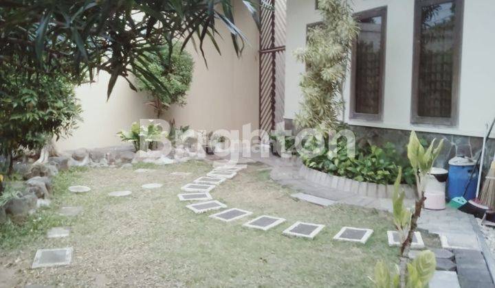 Rumah Pisang candi Sukun Malang Siap Huni Pinggir Jalan 1