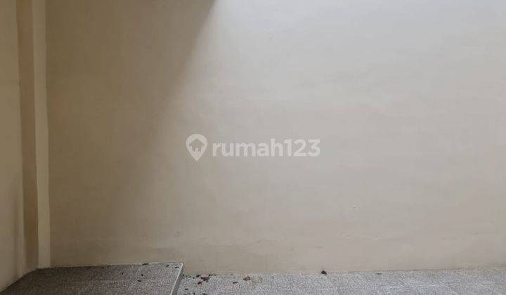 Ruko baru 2 lantai di Jl. Urip Sumoharjo Jebres solo 7