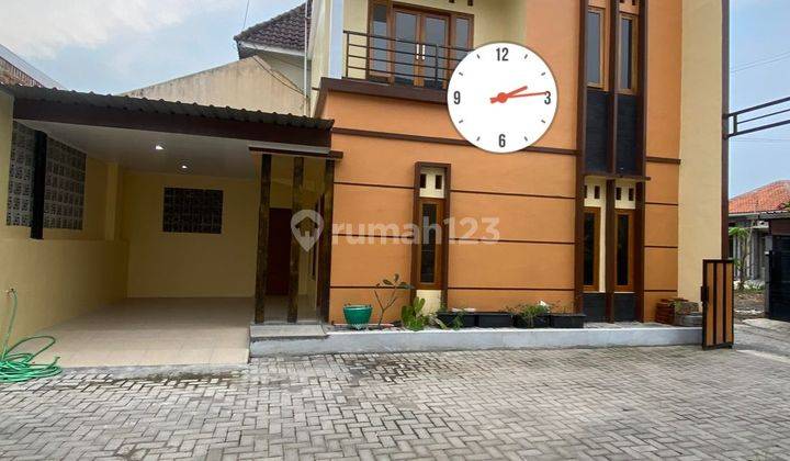 Rumah bagus 2 lantai di Gawanan, colomadu 1