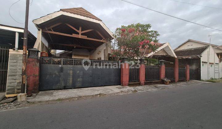 Rumah murah hitung tanah di kerten laweyan solo  1