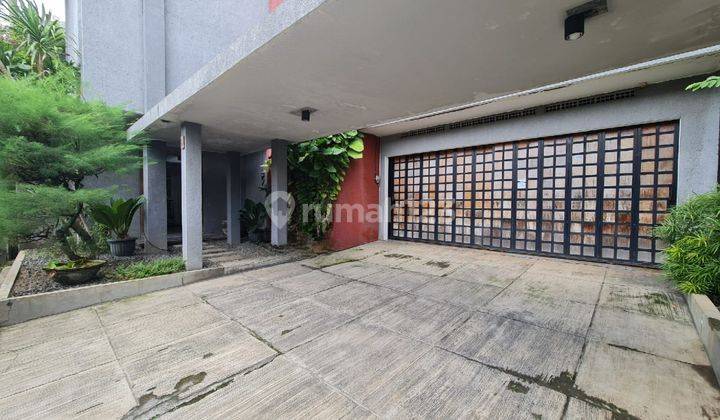 Rumah mewah minimalis modern dg konsep green garden di Kratonan solo 2