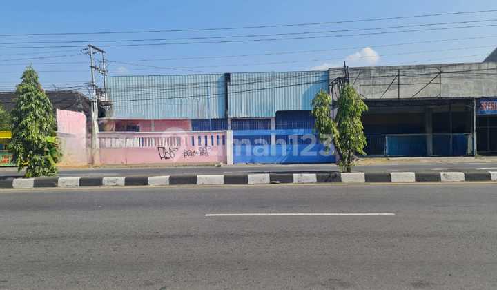 Gudang dan Ruang usaha siap pakai di Jl. Raya Ahmad Yani kartosuro solo 1