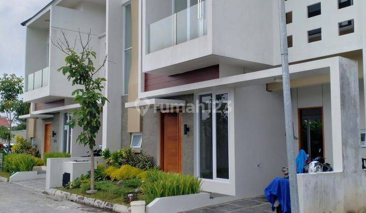 Rumah baru konsep minimalis modern di dekat fajar indah, colomadu, solo 2