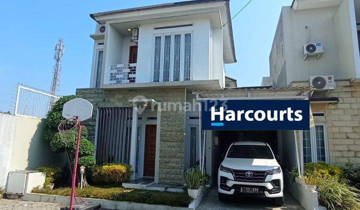 Rumah Bagus 2 Lantai Bonus Furnished Di Perumahan Gentan, Solo 1