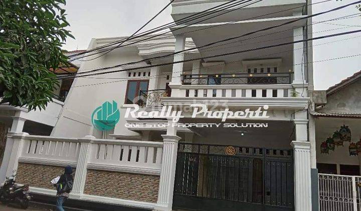 Di Sewakan Rumah Besar 2 lantai Strategis Di Jatiwaringin Pondok gede Bekasi 1