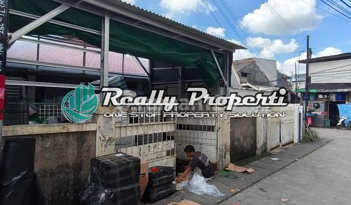 Rumah Jual Strategis Lokasi Ramai di Jatinegara Jakarta Timur 2