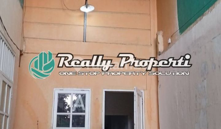 For Rent: House Suitable for Warehouse in Jatibening, Bekasi