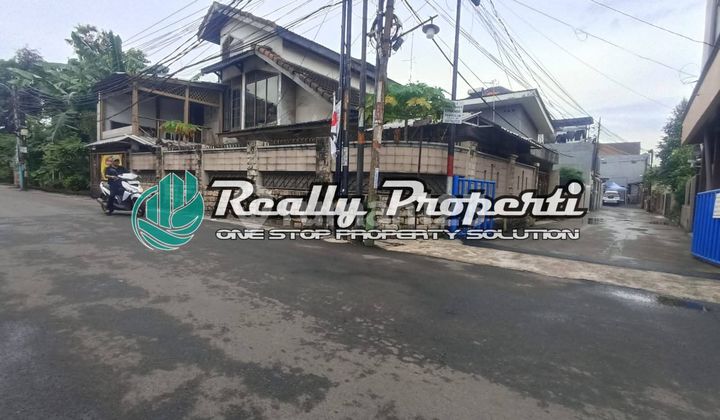 For Rent House Hook can be used for Office in Jatiwaringin Pondok Gede